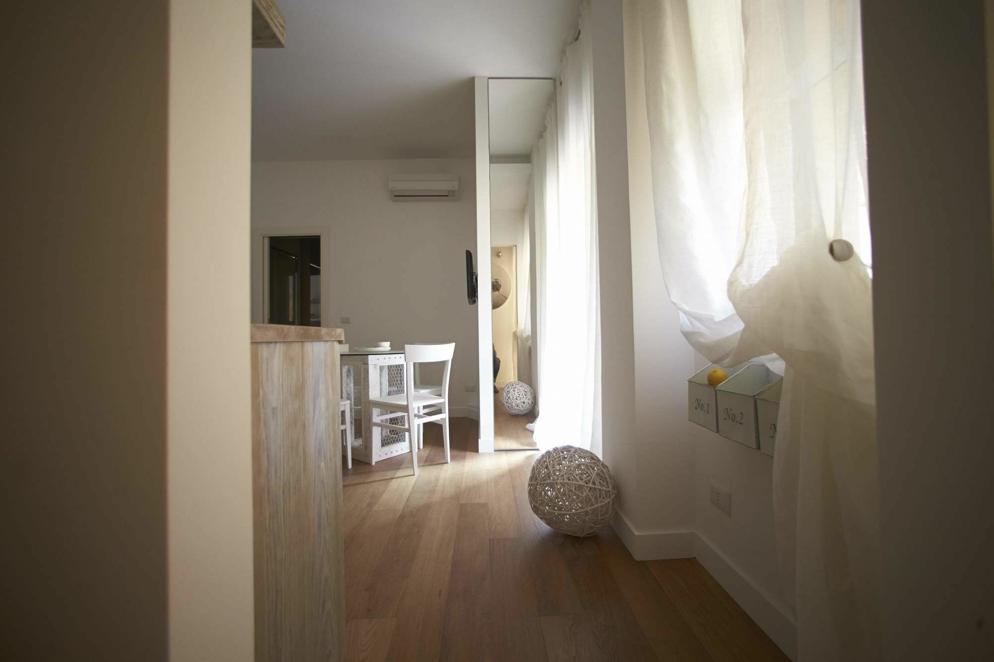 Ferrini Home - Suites Катания Екстериор снимка